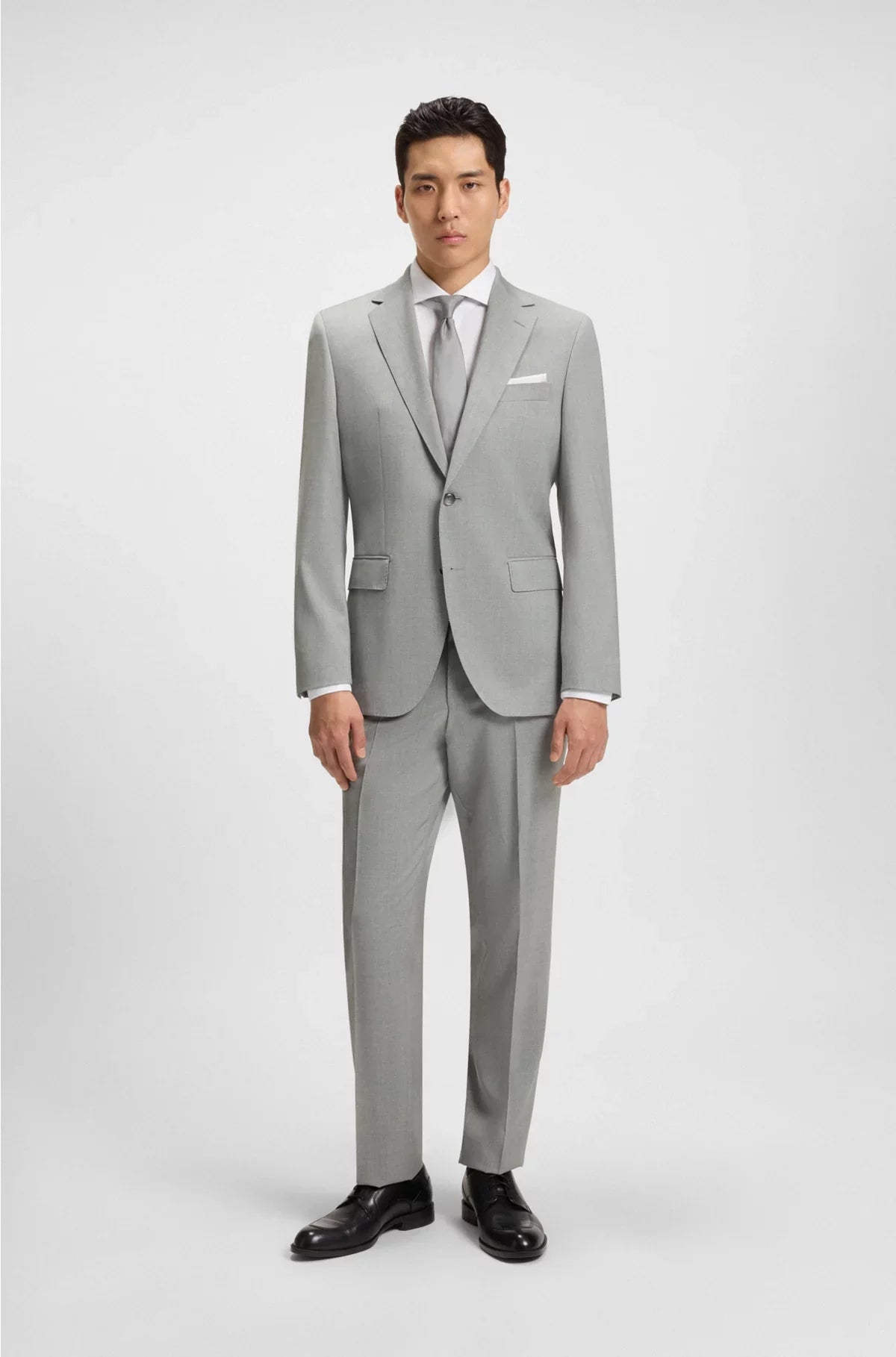 REGULAR-FIT SUIT IN PINSTRIPED VIRGIN WOOL