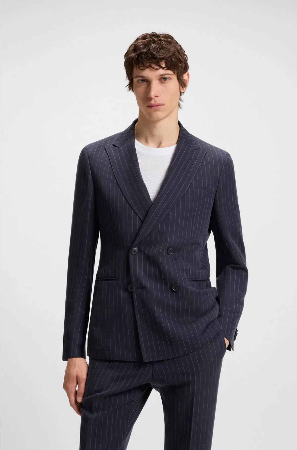 SLIM-FIT SUIT WITH VERTICAL STRIPE