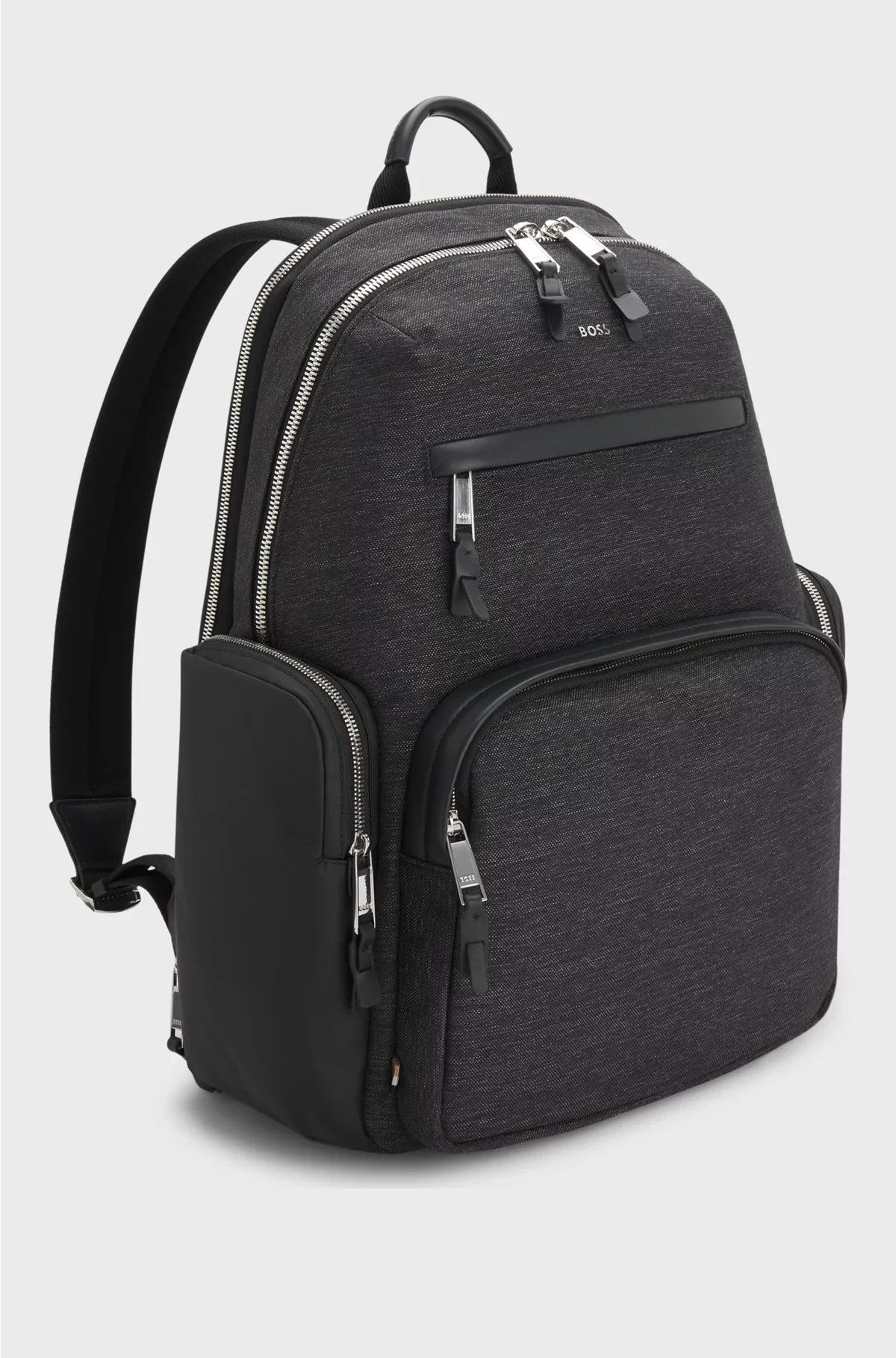 BACKPACK WITH CONTRAST SIDE POCKETS