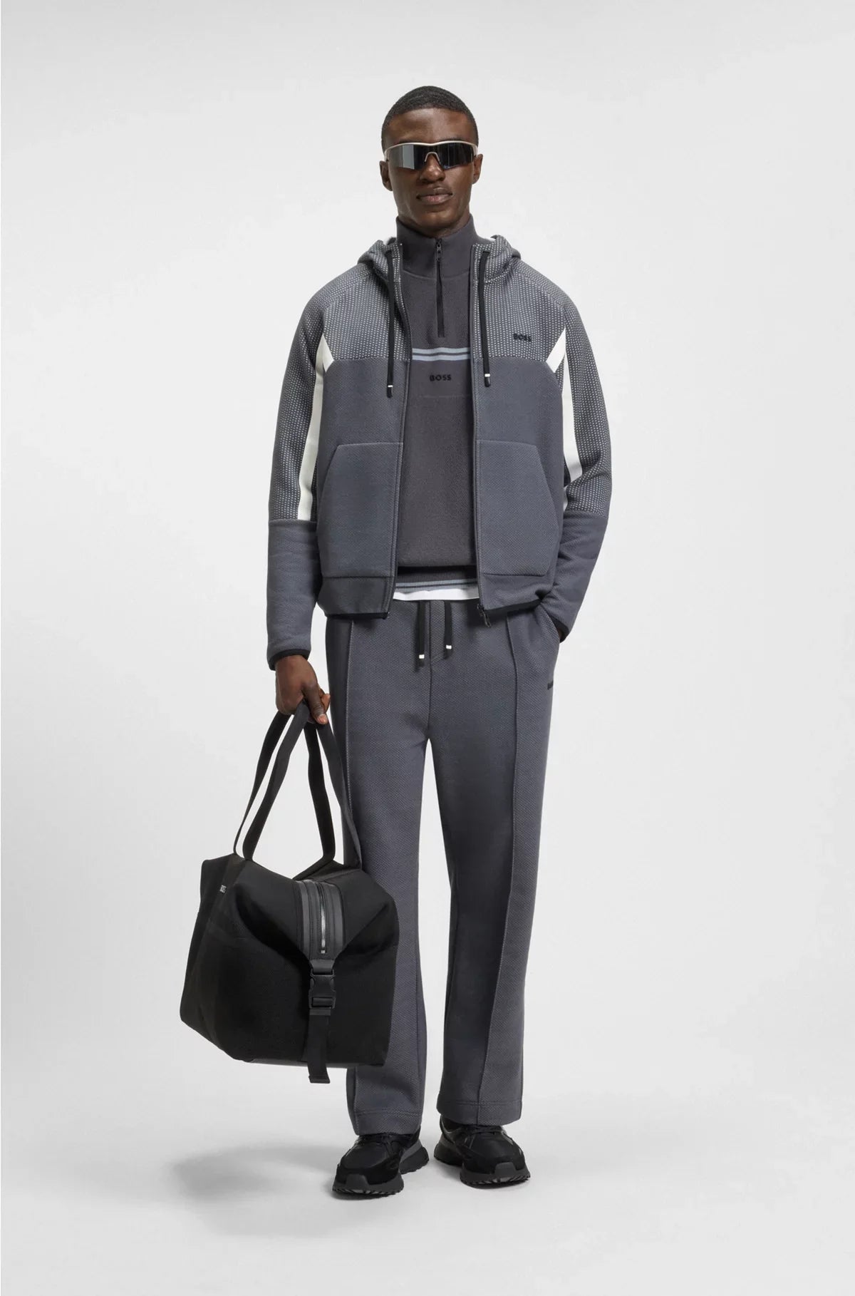 HOLDALL WITH MIXED STRUCTURES