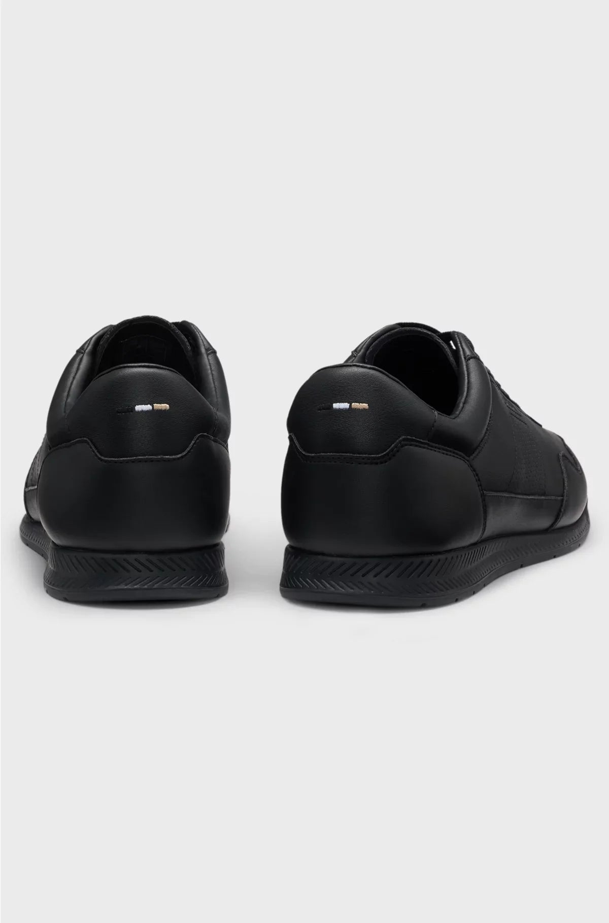 SNEAKERS IN PELLE NAPPA CON LOGO COLOR ORO