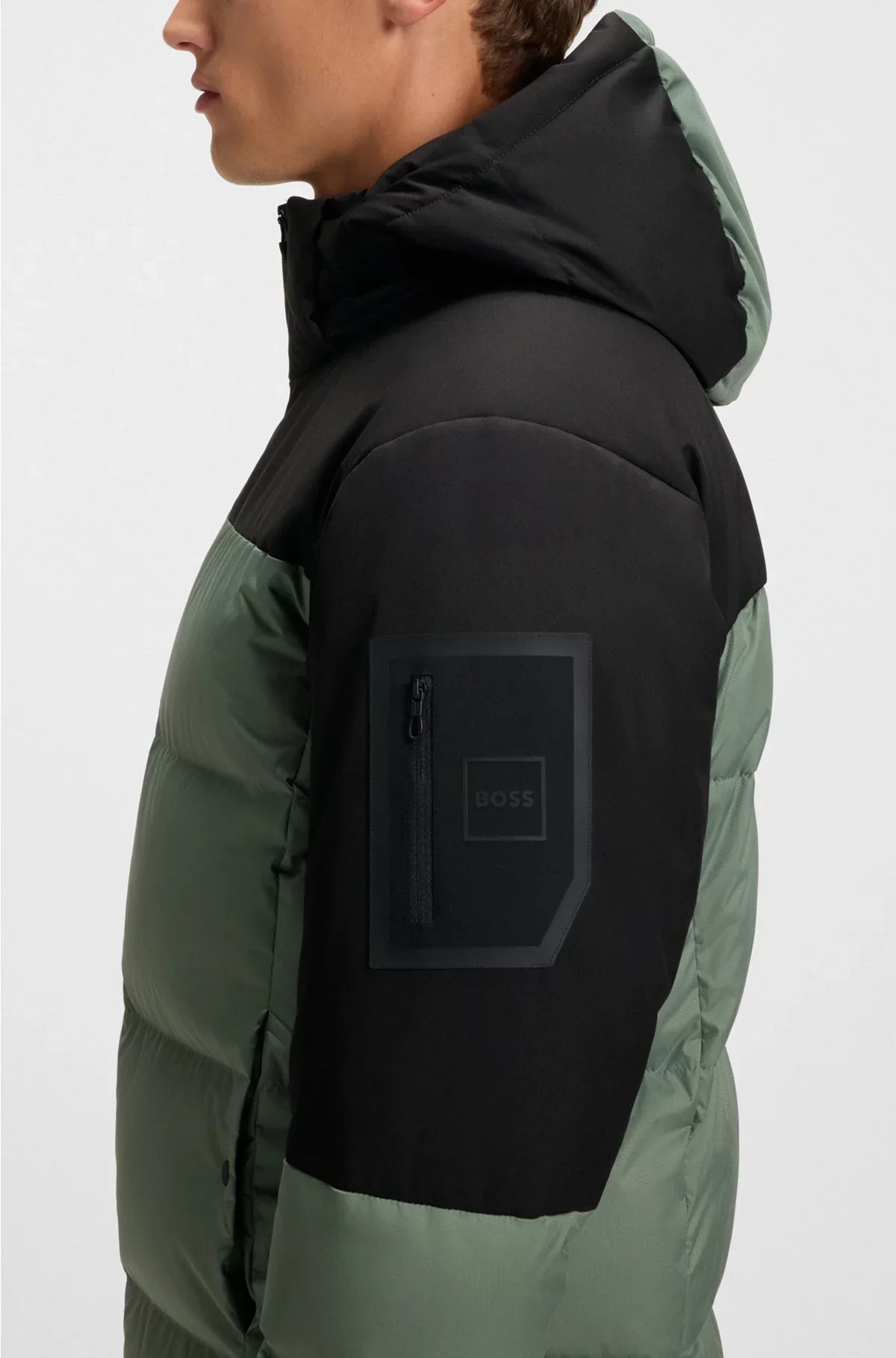 WATER-REPELLENT JACKET WITH DOWN FILLING AND DETACHABLE HOOD