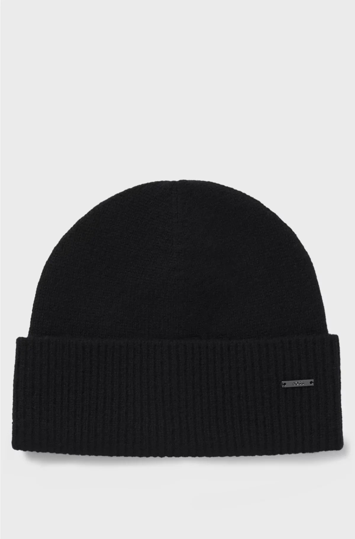 CASHMERE BEANIE HAT WITH LOGO PLAQUE