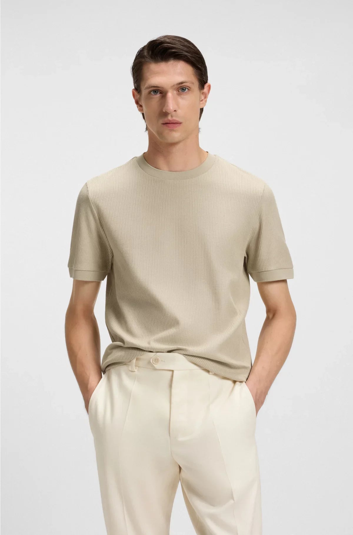 REGULAR-FIT T-SHIRT IN STRUCTURED COTTON
