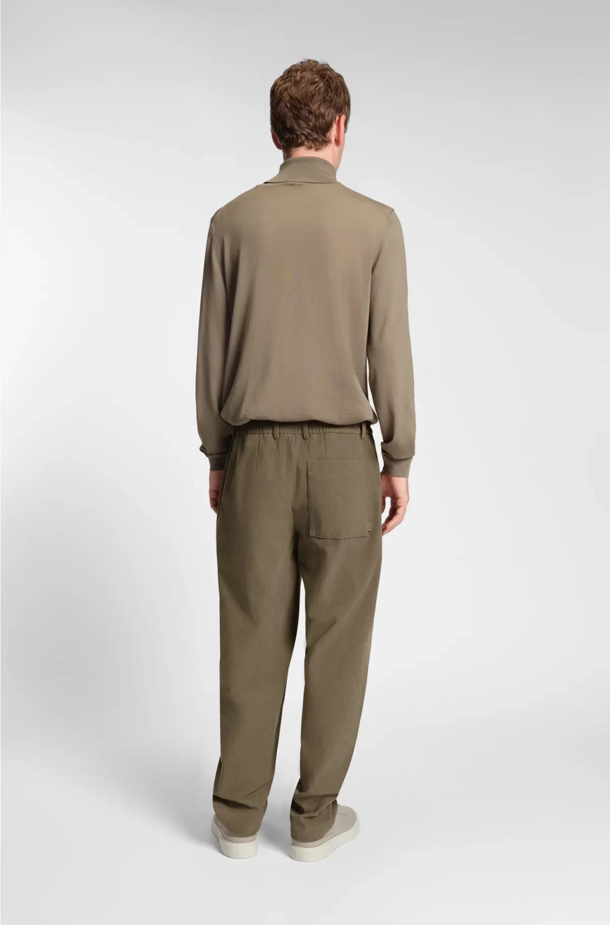 RELAXED-FIT STRETCH TROUSERS IN TECH CORDUROY