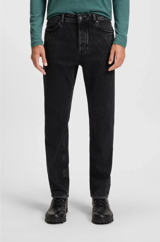 REGULAR-FIT JEANS IN BLACK COMFORT-STRETCH DENIM