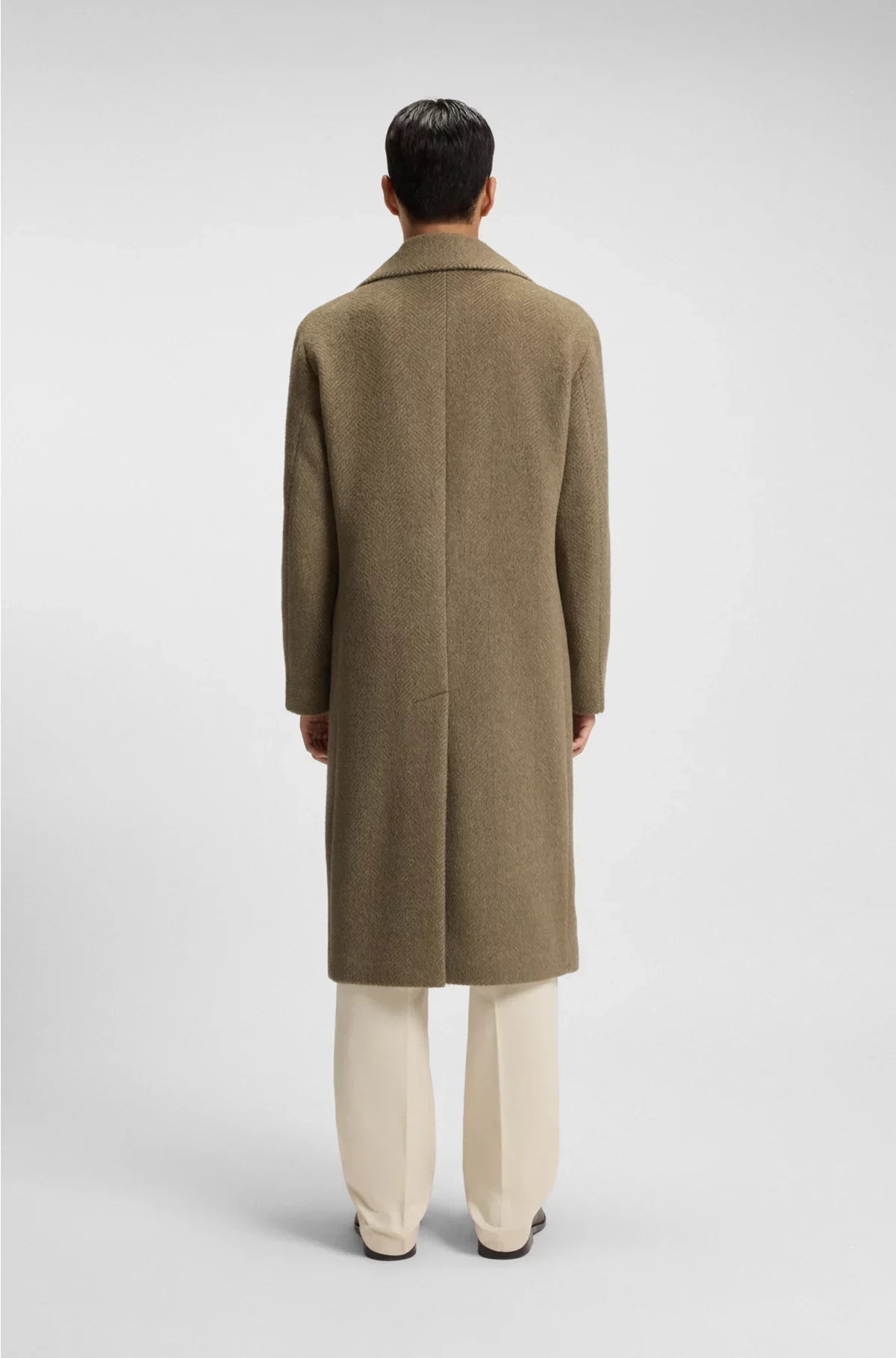DOUBLE-BREASTED COAT IN A HERRINGBONE ALPACA BLEND