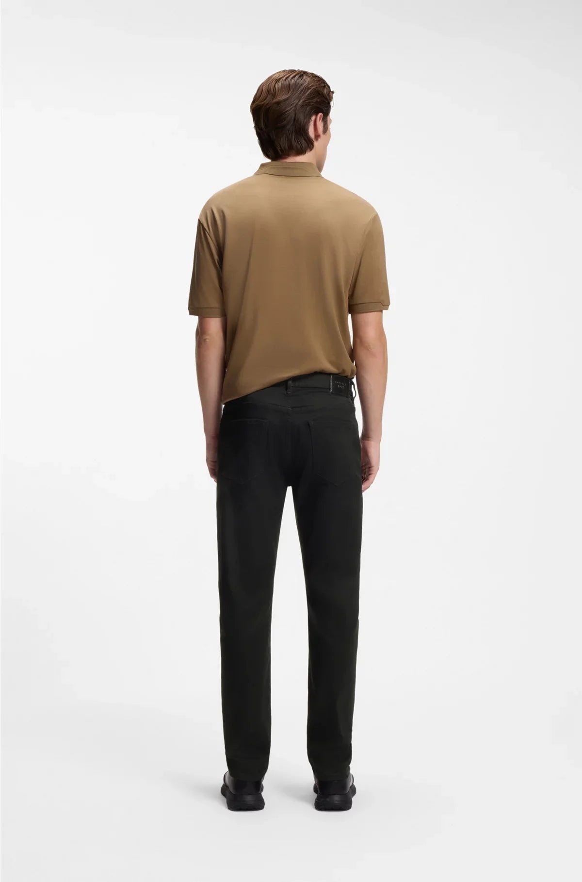 TAPERED-FIT JEANS IN BLACK STRETCH DENIM
