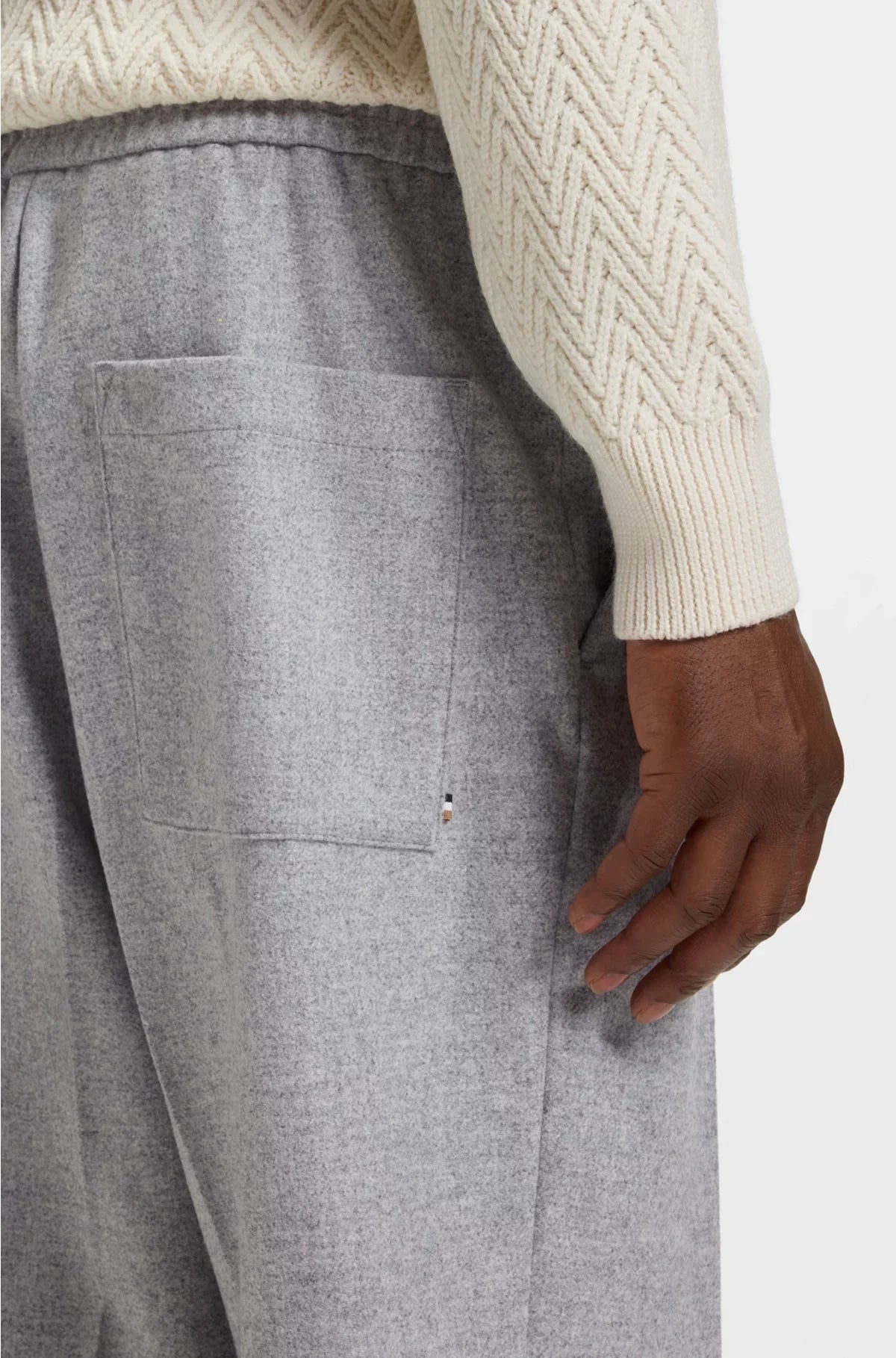 TAPERED-FIT TROUSERS IN A WOOL BLEND