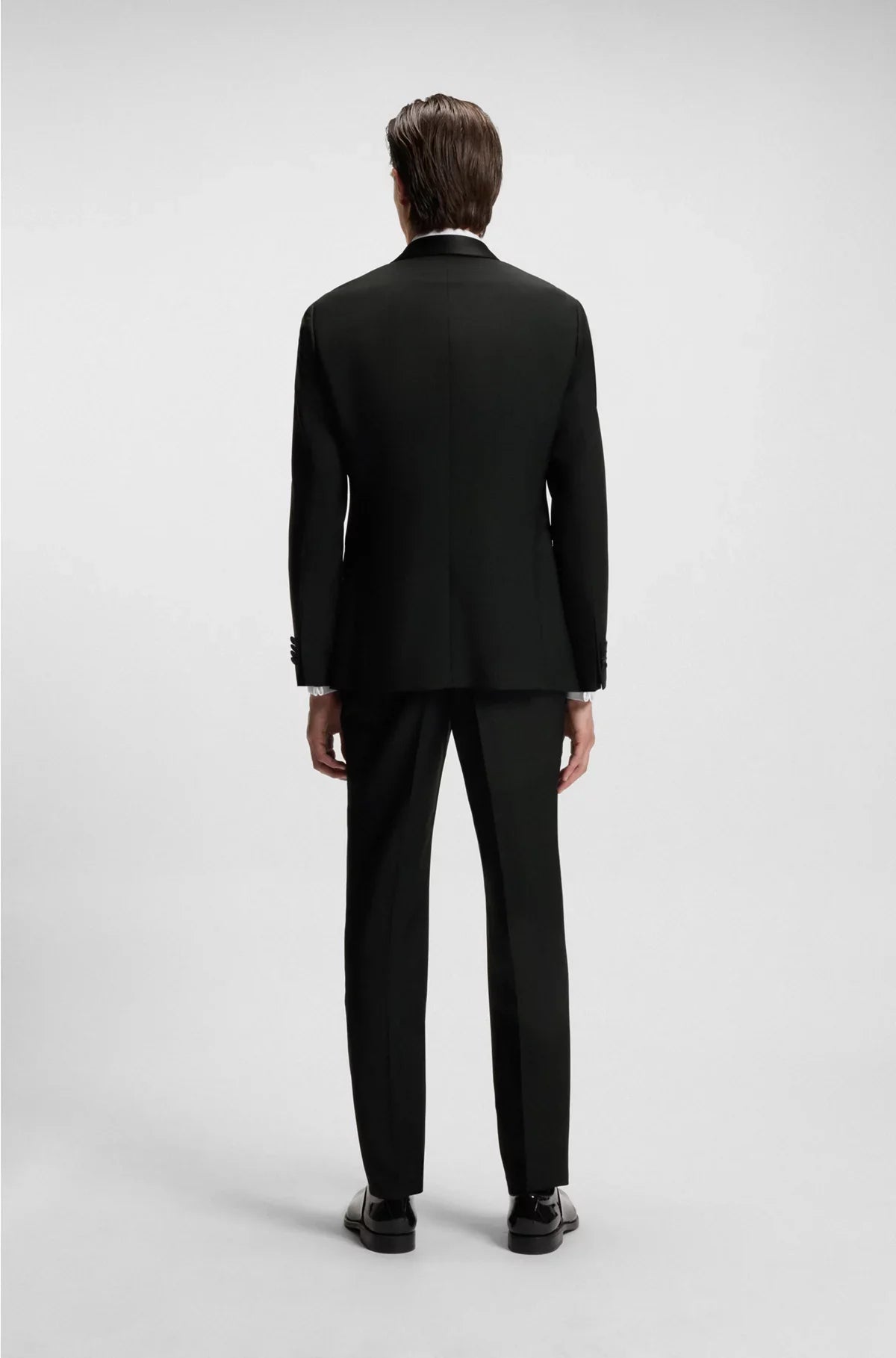 TWO-PIECE TUXEDO SUIT IN AN ITALIAN WOOL BLEND