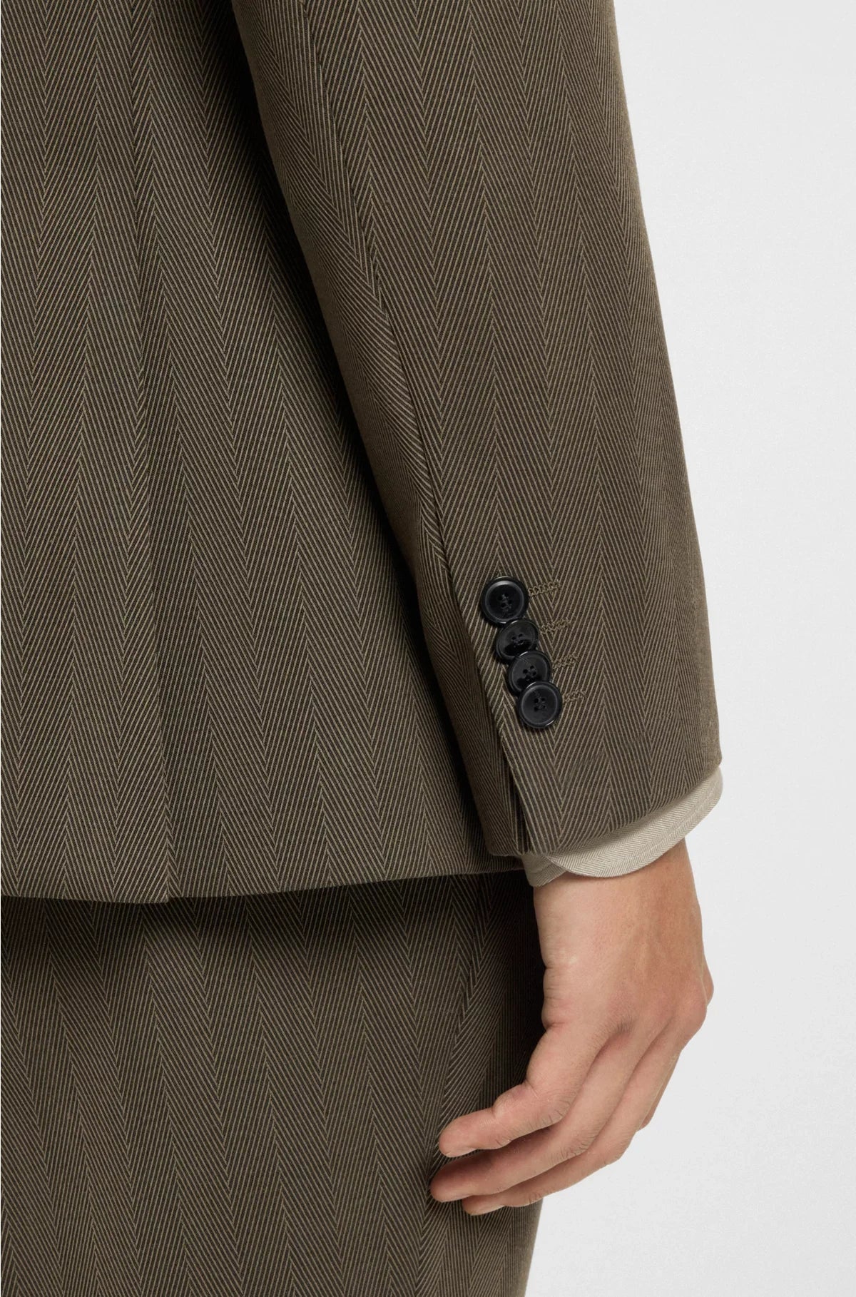 TWO-PIECE SLIM-FIT SUIT IN A HERRINGBONE WOOL BLEND