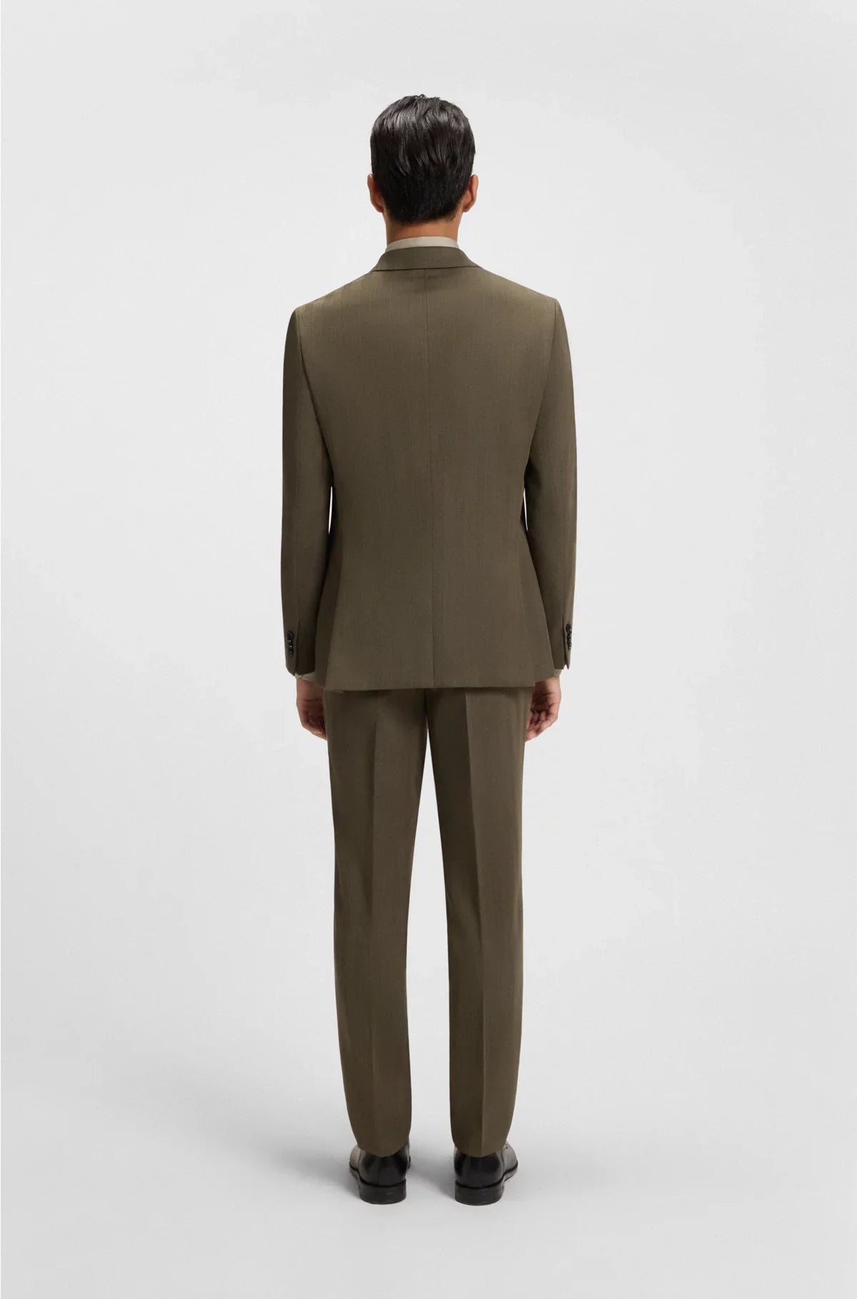 TWO-PIECE SLIM-FIT SUIT IN A HERRINGBONE WOOL BLEND