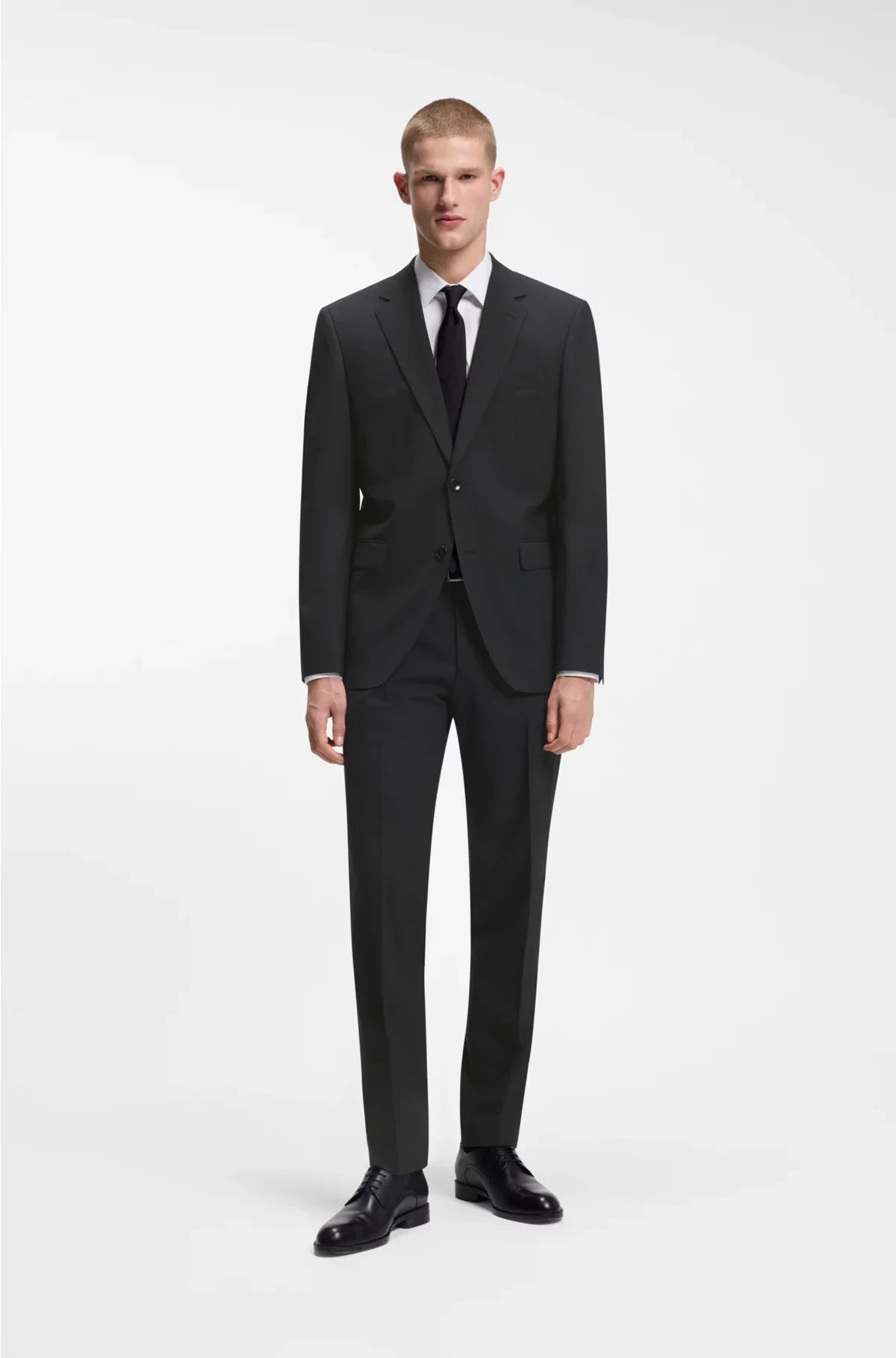 REGULAR-FIT SUIT IN STRETCH VIRGIN WOOL
