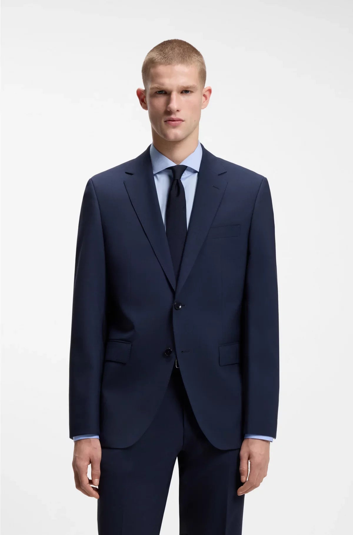 REGULAR-FIT SUIT IN STRETCH VIRGIN WOOL