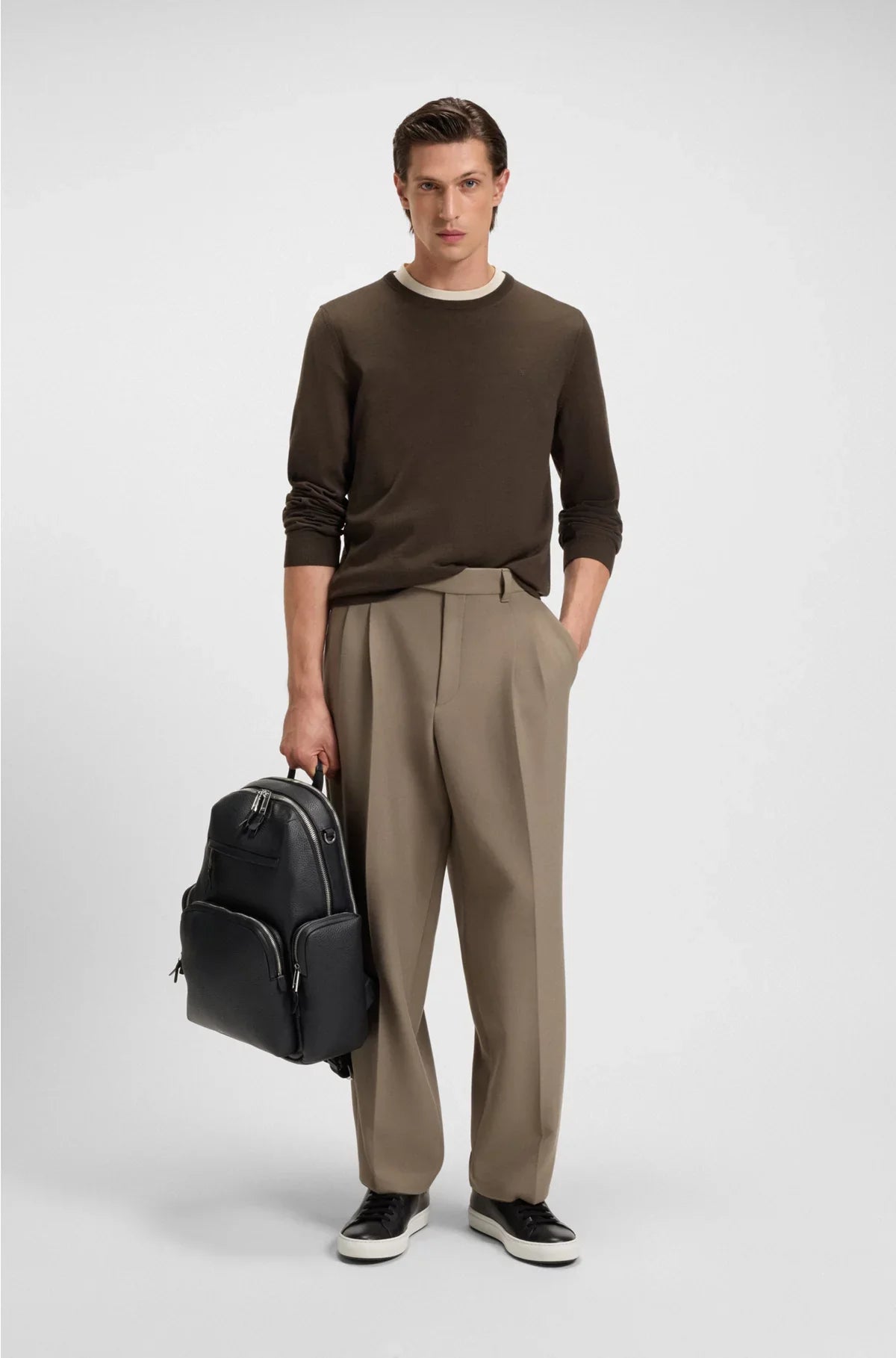 ITALIAN-LEATHER BACKPACK WITH ZIPPED SIDE POCKETS