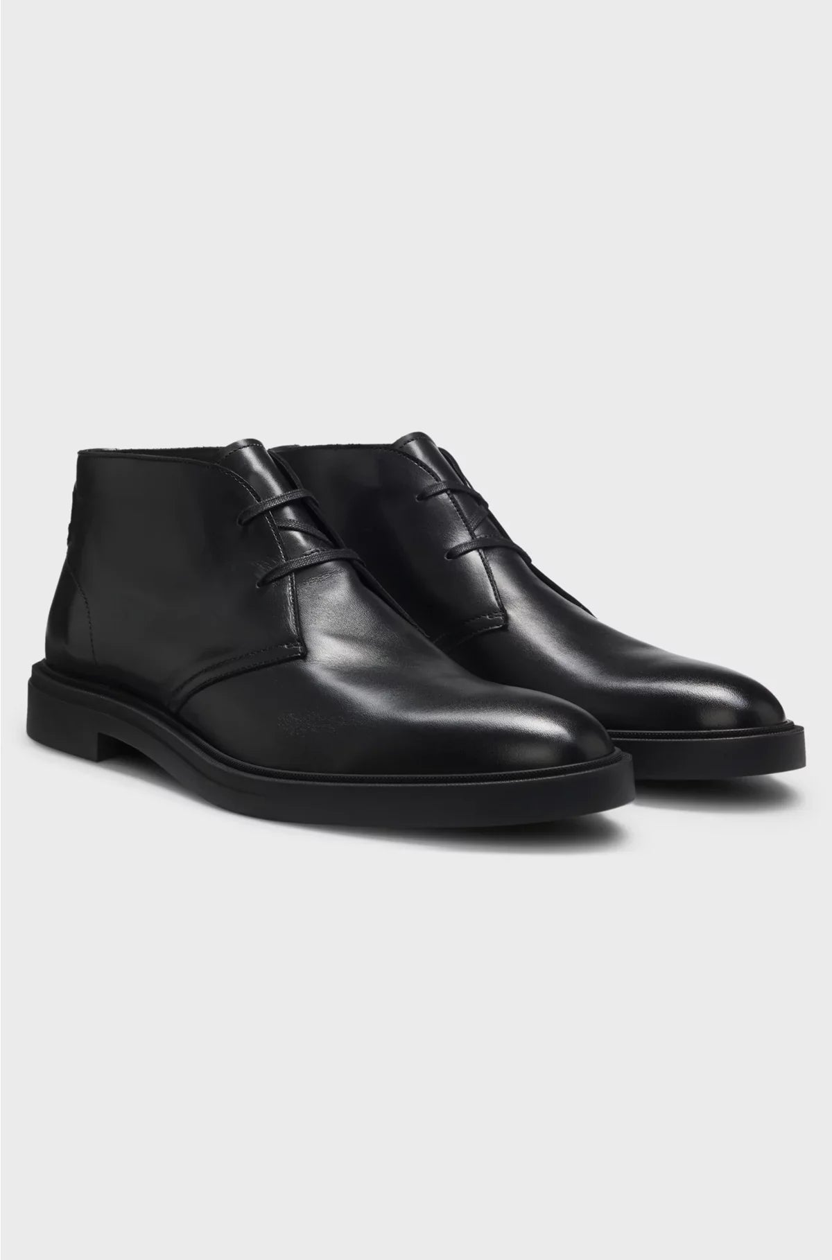 LEATHER DESERT BOOTS WITH SIGNATURE STRIPE