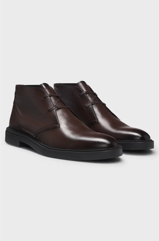 LEATHER DESERT BOOTS WITH SIGNATURE STRIPE