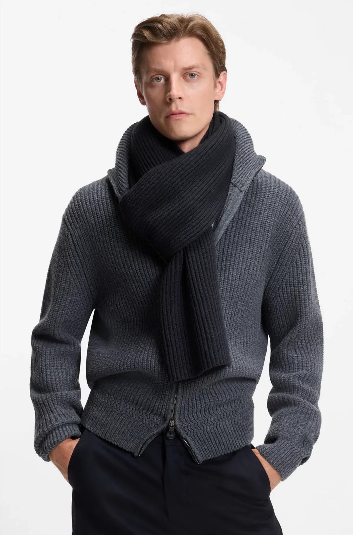 SCARF IN VIRGIN WOOL AND CASHMERE