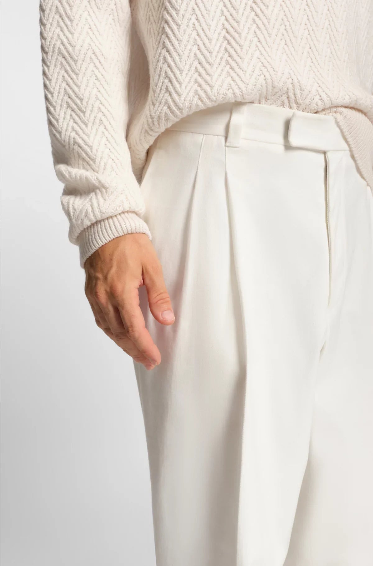 RELAXED-FIT TROUSERS IN MERCERISED STRETCH COTTON