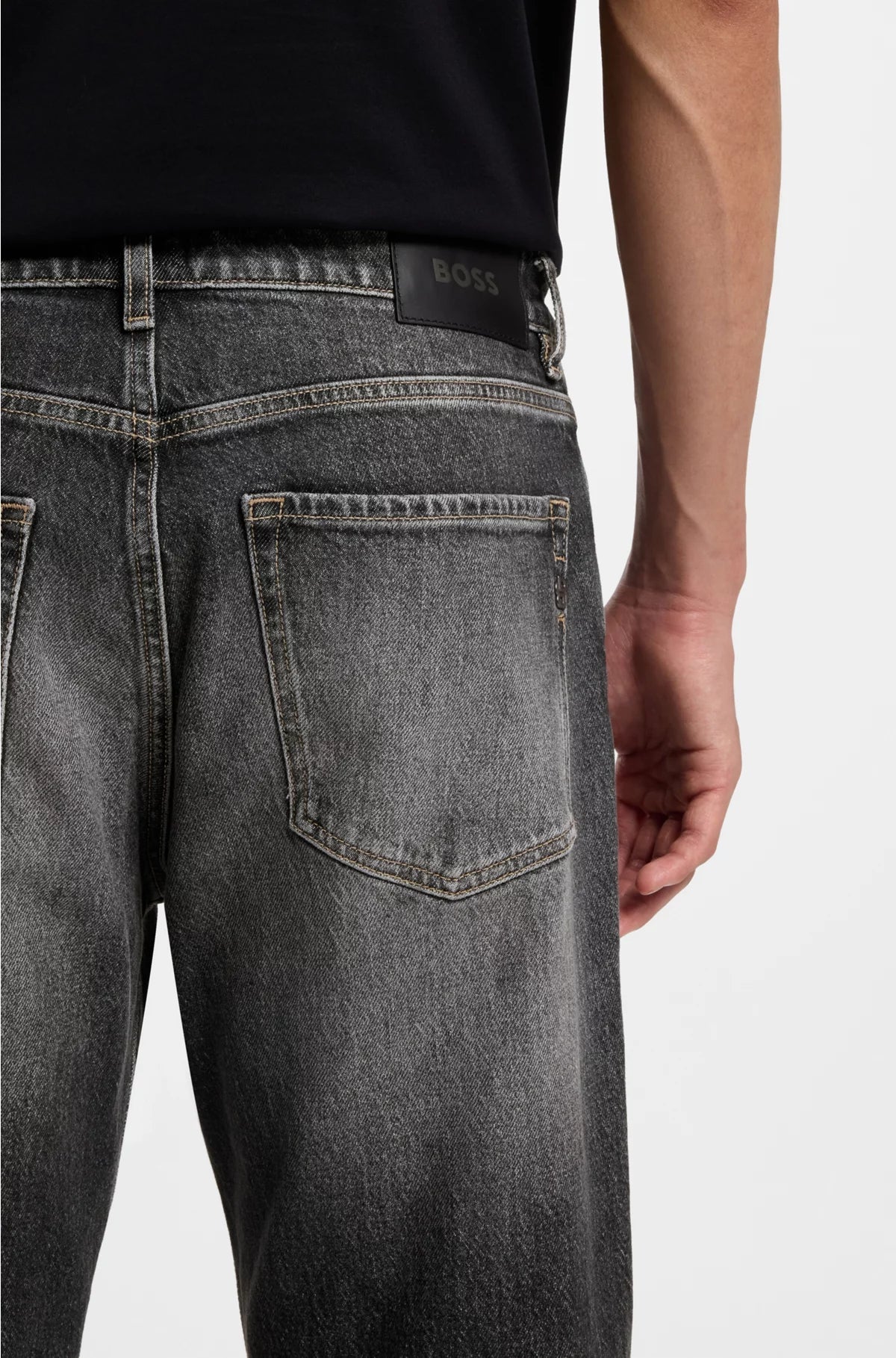 MAINE REGULAR-FIT JEANS IN BLACK STRETCH DENIM