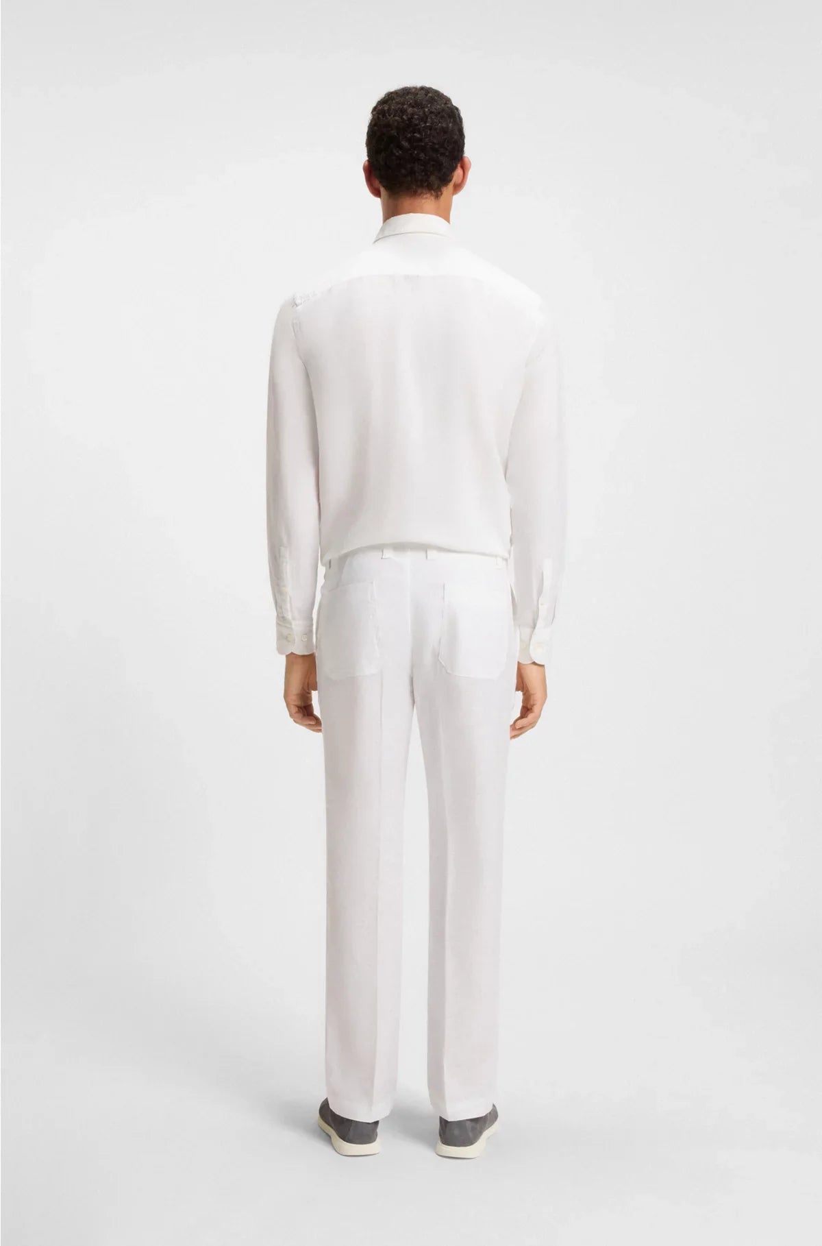 STRAIGHT-FIT TROUSERS IN LINEN