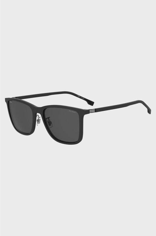 BLACK SUNGLASSES WITH POLARISED LENSES