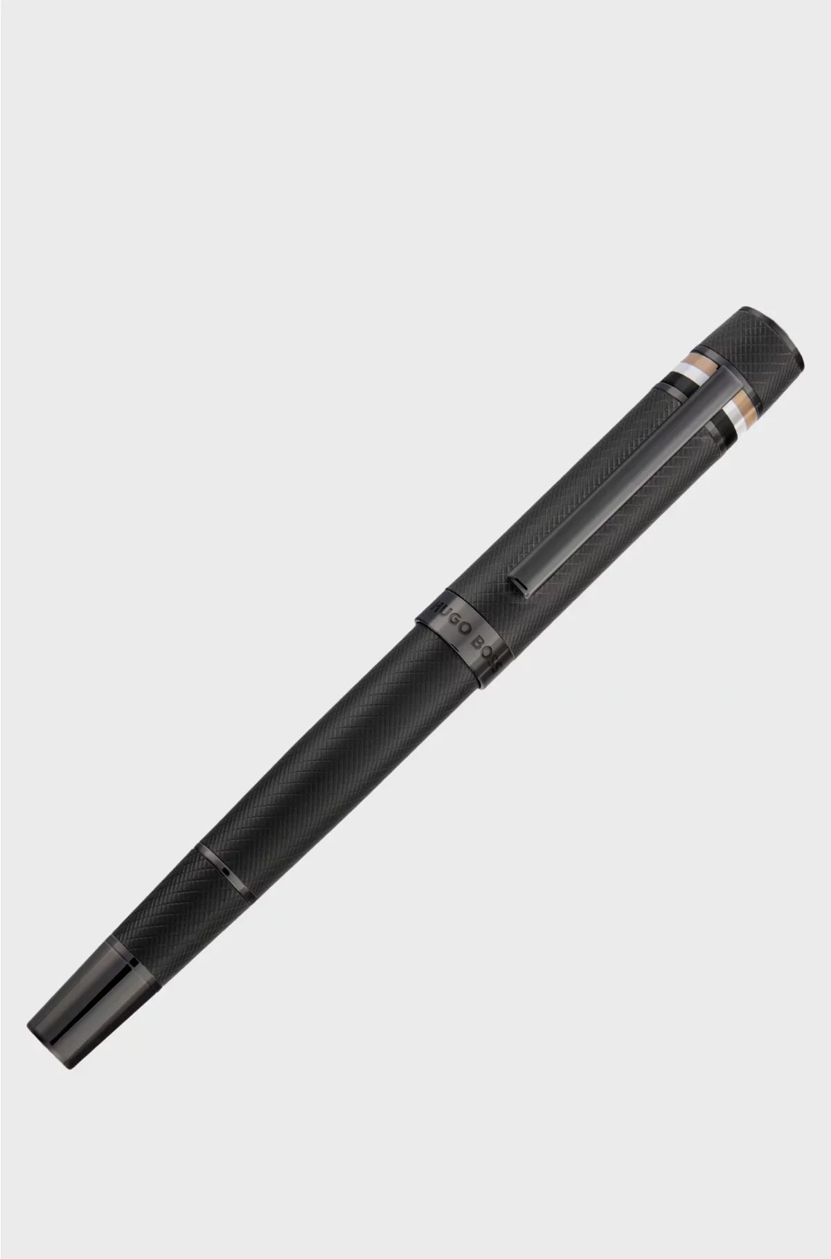 TEXTURED-BARREL FOUNTAIN PEN WITH SIGNATURE-STRIPE RING