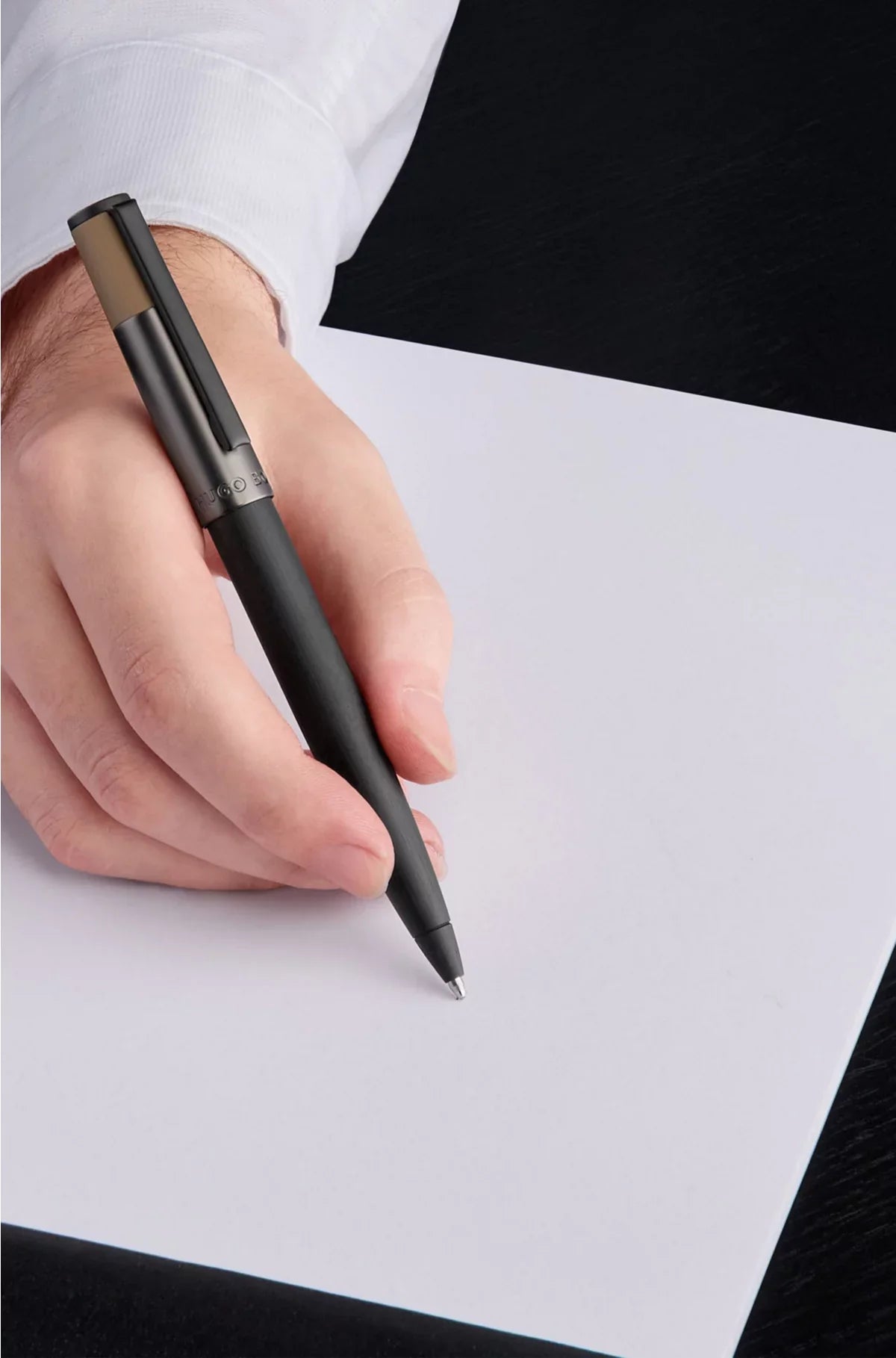 BRUSHED BALLPOINT PEN WITH CAMEL-COLOURED TRIM