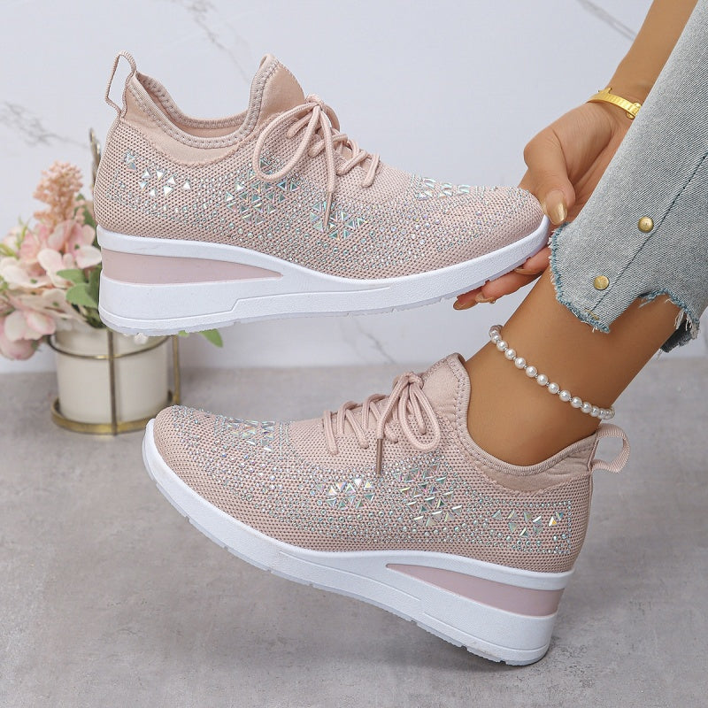 Sneakers in mesh traspirante con strass