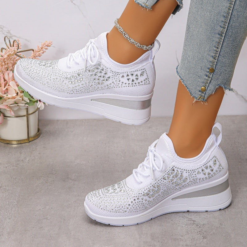 Sneakers in mesh traspirante con strass