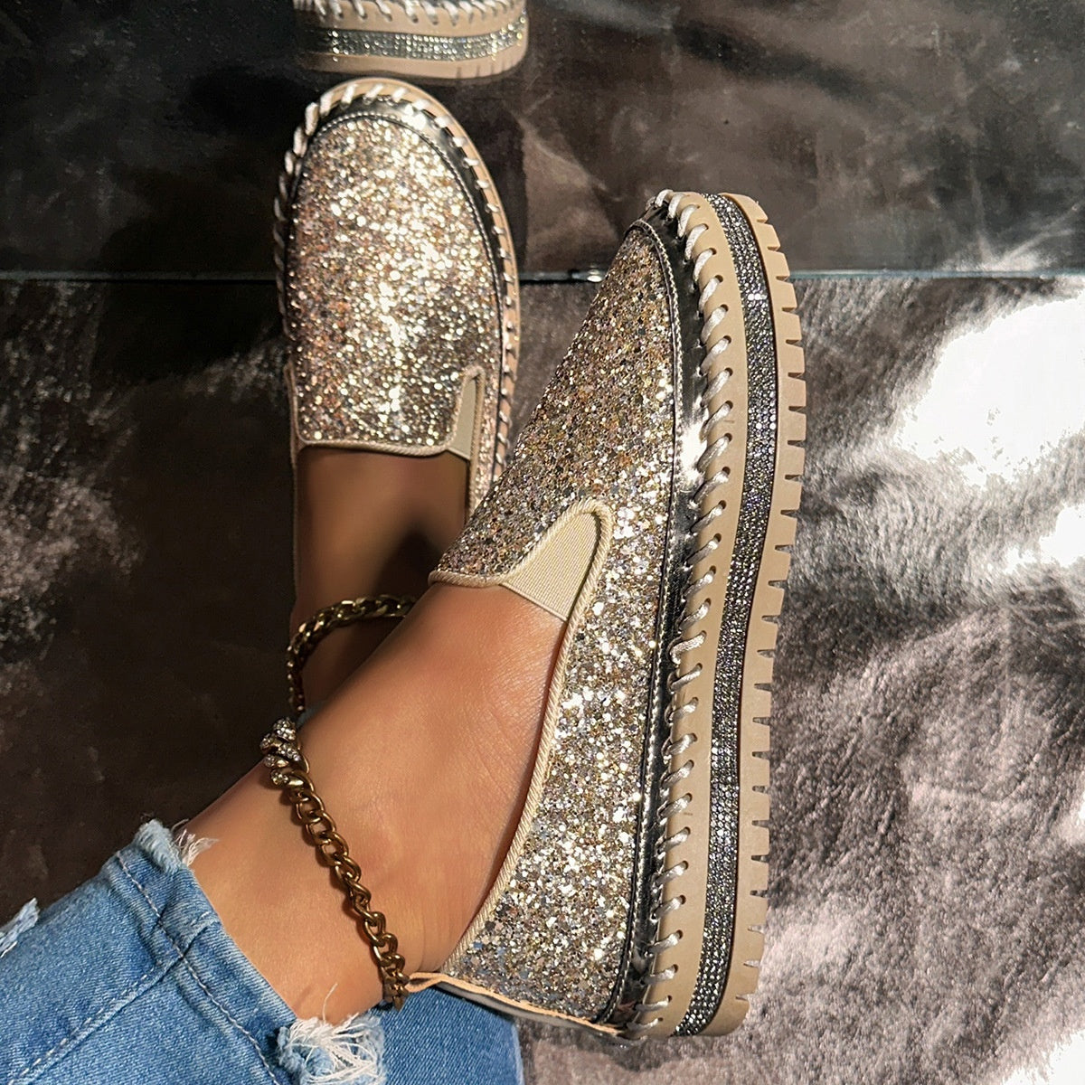👟50% OFF! 🚶‍♀️ Women's Casual Slip-On Shoes – Comfortable, Lightweight & Easy to Slip On for Everyday Wear 🌸